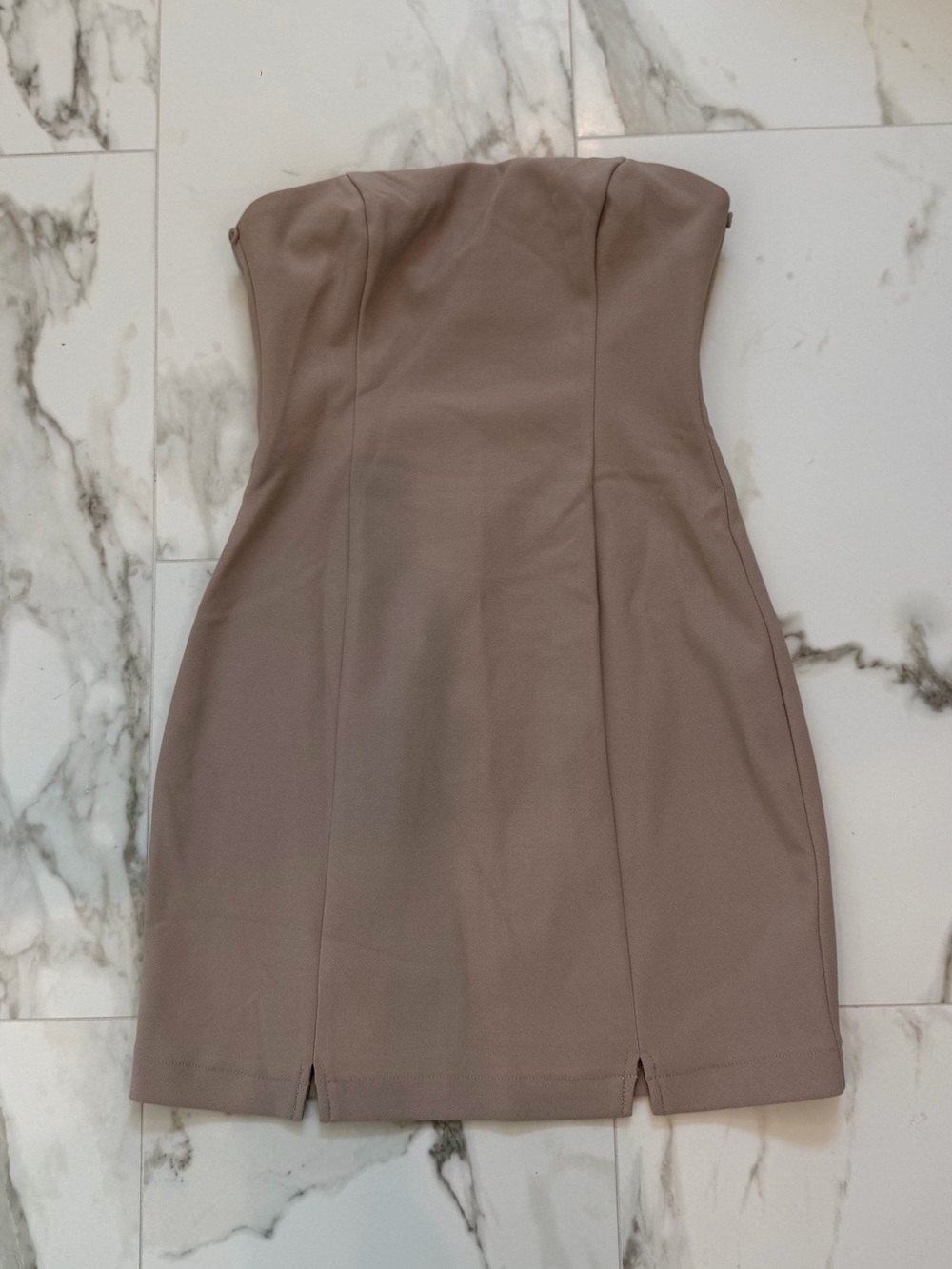 Elliatt Strapless Taupe Bodycon Mini Dress
